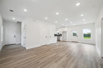 3704 Avenue S in Santa Fe, TX - Building Photo - Building Photo