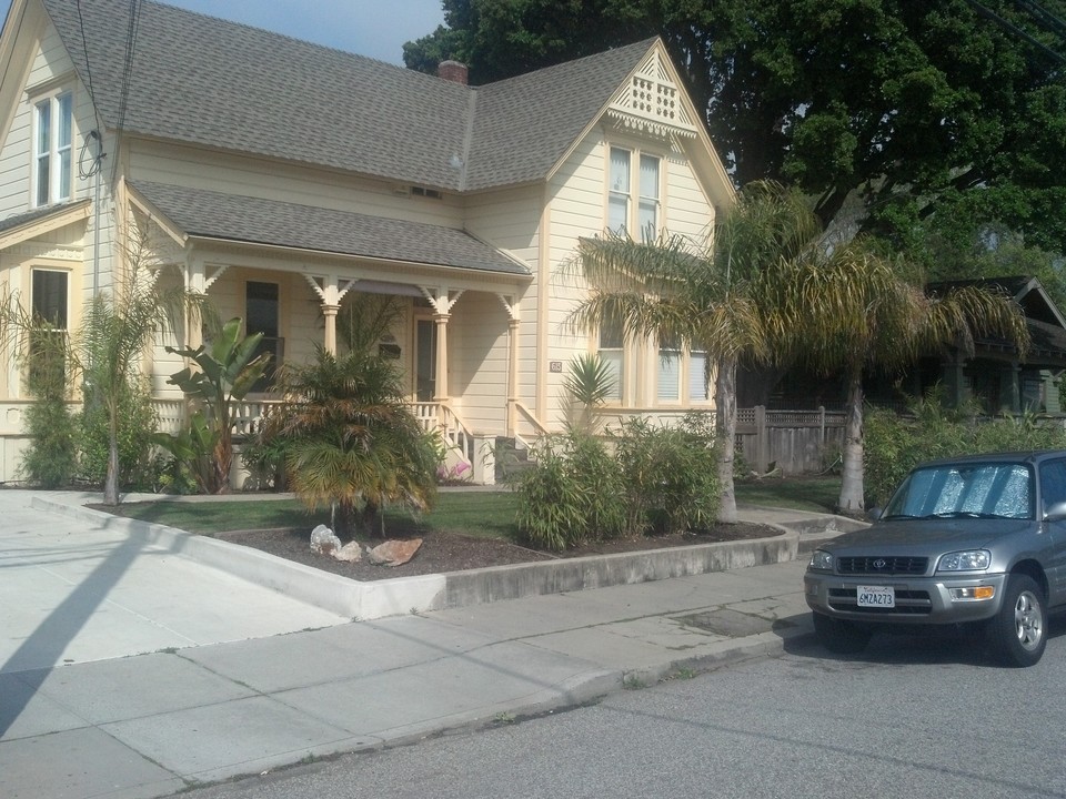 615 Seabright Ave in Santa Cruz, CA - Foto de edificio