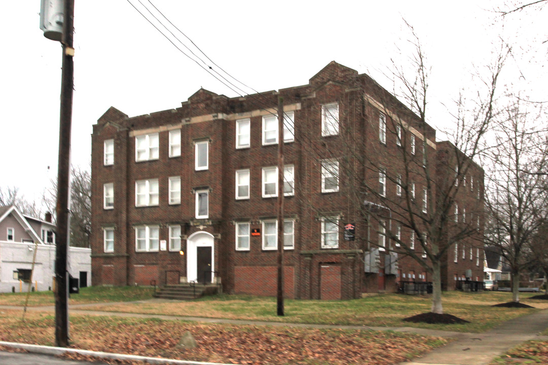 Directions Apartments in Louisville, KY - Building Photo