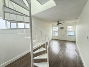 761 SW 73rd Ct in Miami, FL - Building Photo - Building Photo