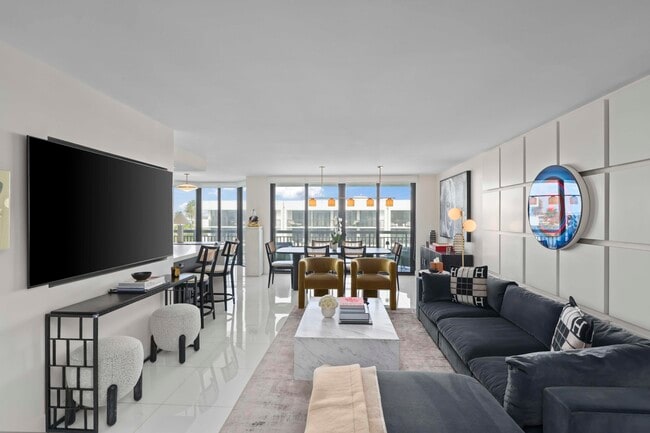 3140 S Ocean Blvd in Palm Beach, FL - Building Photo - Building Photo