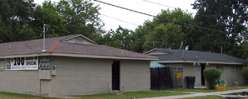 5145 Higgins St in Houston, TX - Building Photo