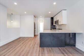 47 Graham St in Jersey City, NJ - Building Photo - Building Photo