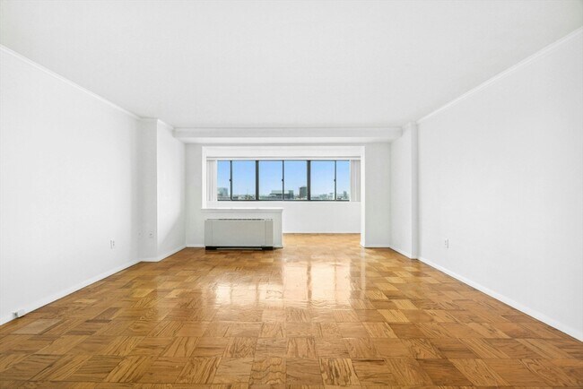 property at 6 Whittier Pl