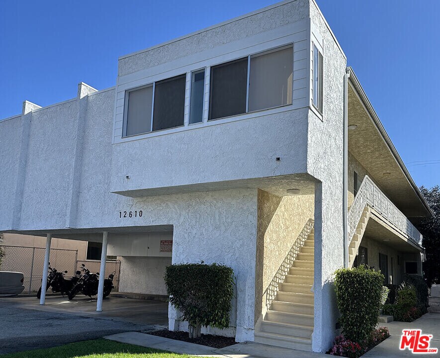 12610 Caswell Ave in Los Angeles, CA - Building Photo