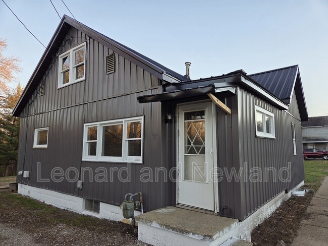 property at 515 S 10th St