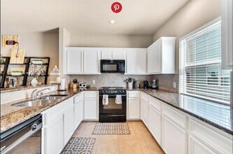 1719 Stuart St in Houston, TX - Building Photo - Building Photo