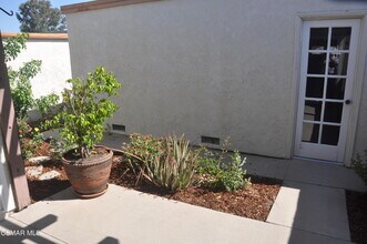 4162 Lake Harbor Ln in Westlake Village, CA - Building Photo - Building Photo