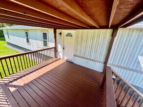 1012 Ross Ln in Clarksville, TN - Building Photo - Building Photo