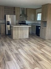 143 Hubert Dr in Dickson, TN - Building Photo - Building Photo
