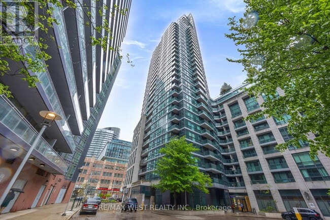 property at 600-600 Fleet St