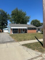 2960 Wendy Ln in Grove City, OH - Building Photo