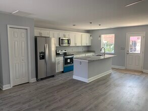 609 37th Ave N, Unit 609 -J in Myrtle Beach, SC - Building Photo - Building Photo