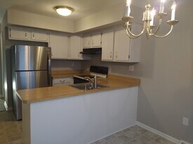 300 Deano Way, Unit 300 Deano Way in Harleysville, PA - Building Photo