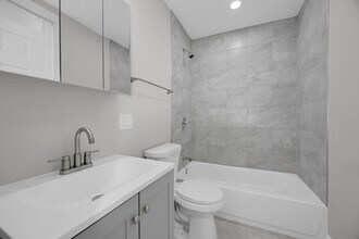 6807 S Paulina St in Chicago, IL - Building Photo - Building Photo