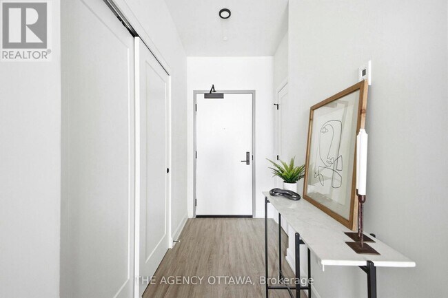 56 Bayswater Ave in Ottawa, ON - Building Photo - Building Photo