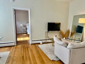 199 Winthrop Rd in Brookline, MA - Building Photo - Building Photo