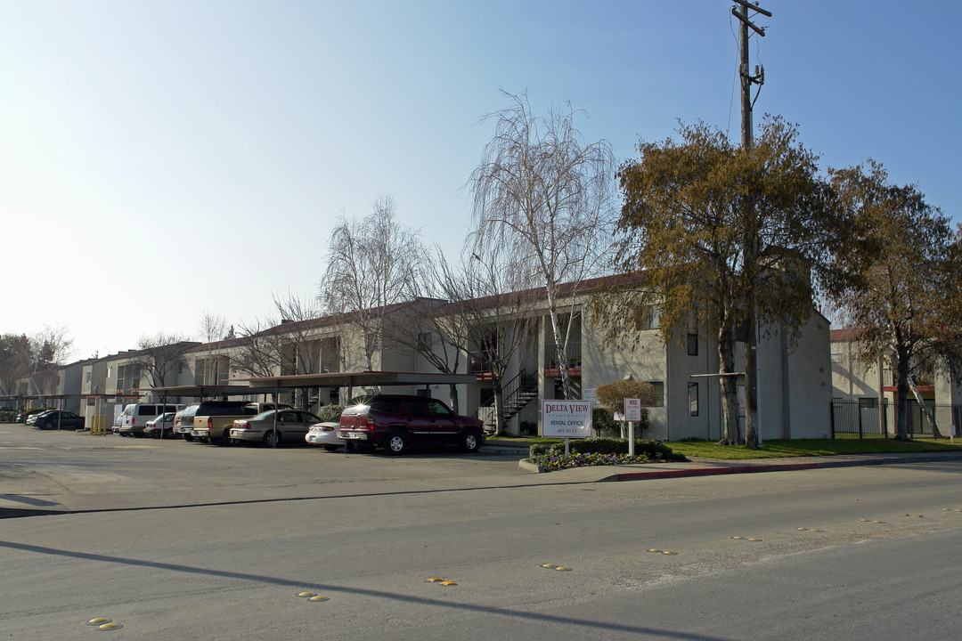 Delta View in Stockton, CA - Building Photo