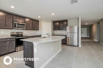 1377 Brenway Dr in Mascotte, FL - Building Photo - Building Photo