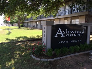 Ashwood Court in Lubbock, TX - Building Photo - Other