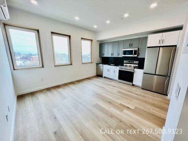 property at 1308 N Front St