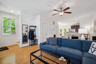 132 Longwood Dr in Charlottesville, VA - Building Photo - Building Photo