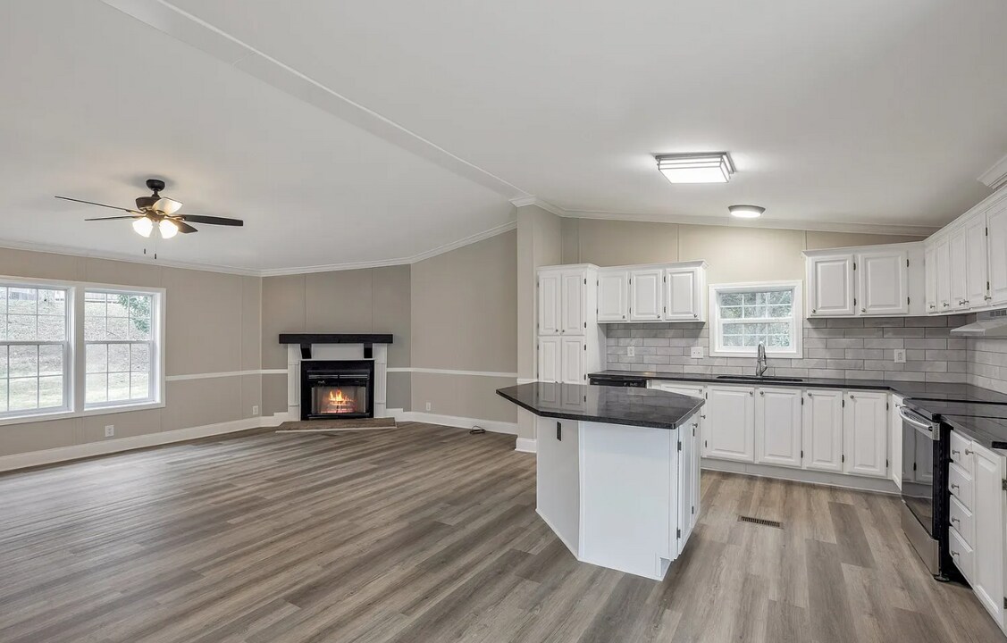 15 Lakeview Dr in Mount Juliet, TN - Building Photo