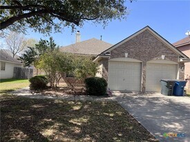 347 Meadow Park in New Braunfels, TX - Building Photo