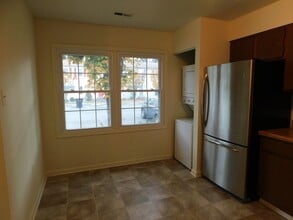 221 Kimberly Way in Winchester, VA - Building Photo - Building Photo