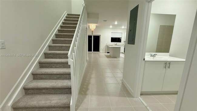 2617 SE 27th Dr in Homestead, FL - Building Photo - Building Photo