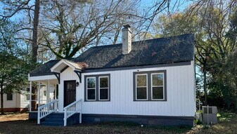 1308 Swift St in Perry, GA - Building Photo