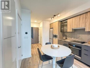 1037 The Queensway in Toronto, ON - Building Photo - Building Photo