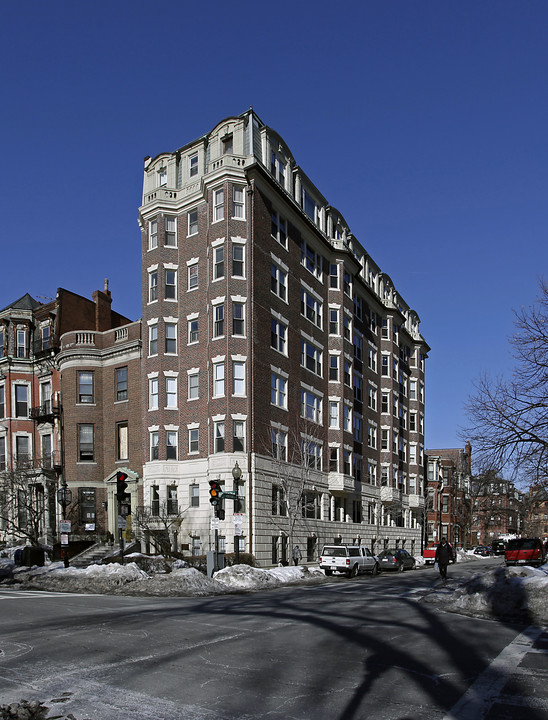 311 Commonwealth Ave in Boston, MA - Foto de edificio