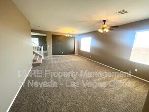 3904 Ropers Ranch St in North Las Vegas, NV - Building Photo - Building Photo