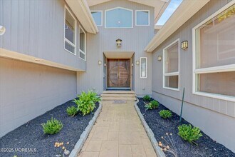 74 Seneca Pl in Oceanport, NJ - Building Photo - Building Photo