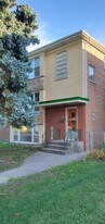 6853 W Leland Ave, Unit Garden in Harwood Heights, IL - Building Photo