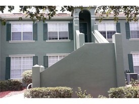 10422 White Lake Ct in Tampa, FL - Building Photo