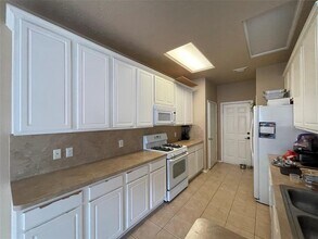 5626 Claybeck Ln in Katy, TX - Foto de edificio - Building Photo