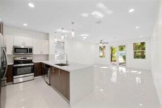 1432 SW 4th Ave in Fort Lauderdale, FL - Building Photo - Building Photo