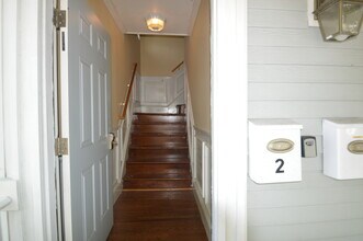 1 Dresser St, Unit 2 in Newport, RI - Building Photo - Building Photo