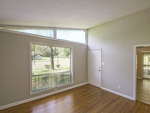 4756 Stage Rd in Memphis, TN - Building Photo - Building Photo