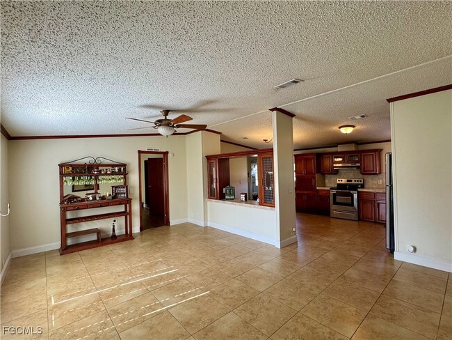 369 Bald Cypress Ave in Clewiston, FL - Building Photo - Building Photo