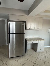 6011 W Gunnison St in Chicago, IL - Building Photo - Building Photo