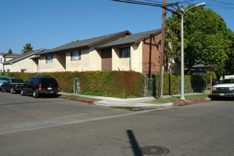 423 S Canada St in Santa Barbara, CA - Building Photo - Building Photo