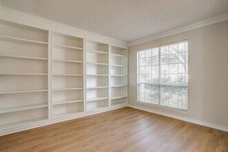 6937 Spg Vly Wy in Fort Worth, TX - Building Photo - Building Photo