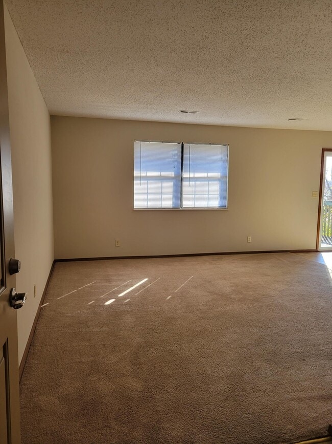 3 Quail Hollow Ct, Unit D in Glen Carbon, IL - Building Photo - Building Photo