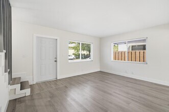 622 SW 7th Ave in Fort Lauderdale, FL - Building Photo - Building Photo