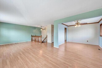 5372 Chatfield Dr in St. Louis, MO - Building Photo - Building Photo