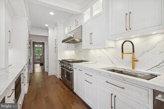 3839 Garfield St NW in Washington, DC - Building Photo - Building Photo