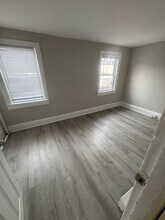 356 1/2 Apple St in Pottstown, PA - Building Photo - Building Photo